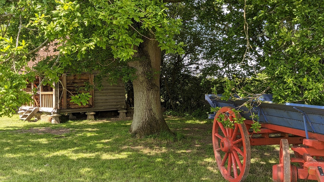 gildings barn celebrant wedding