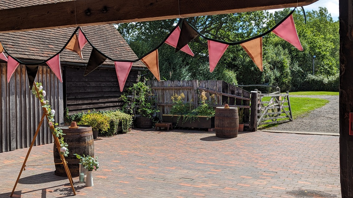 barn wedding