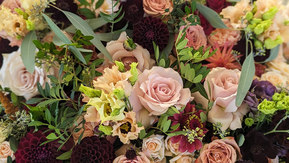 autumn wedding florals